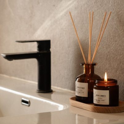 Hình ảnh minh họa tinh dầu cắm que