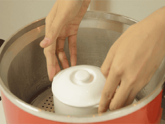 <img src="duong_dan_hinh_anh.jpg" alt=" Hình ảnh minh họa đun cách thủy sáp đậu nành" title="Hình ảnh minh họa đun cách thủy sáp đậu nành"> Hình ảnh minh họa đun cách thủy sáp đậu nành