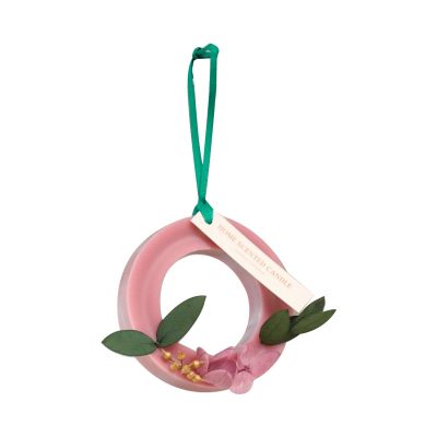 <img src="Ảnh minh họa sáp thơm treo" alt="Ảnh minh họa sáp thơm treo"> Ảnh minh họa sáp thơm treo