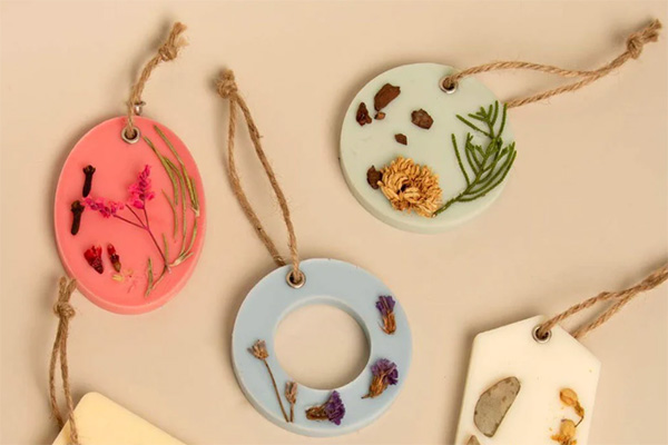 <img src="sáp thơm để phòng" alt="sáp thơm để phòng"> sáp thơm để phòng